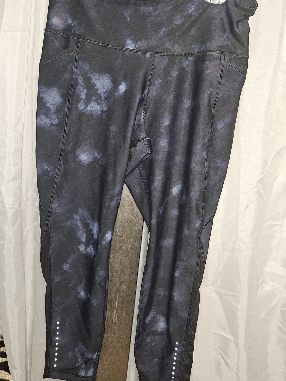 Old Navy Black and Gray Tie-Dye Active Leggings for Kids